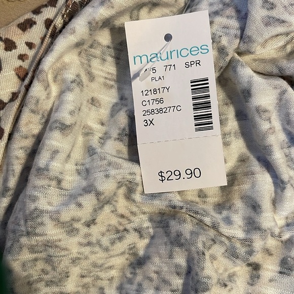 🌹NWT/ MAURICES BEAUTIFUL TOP - Picture 4 of 5